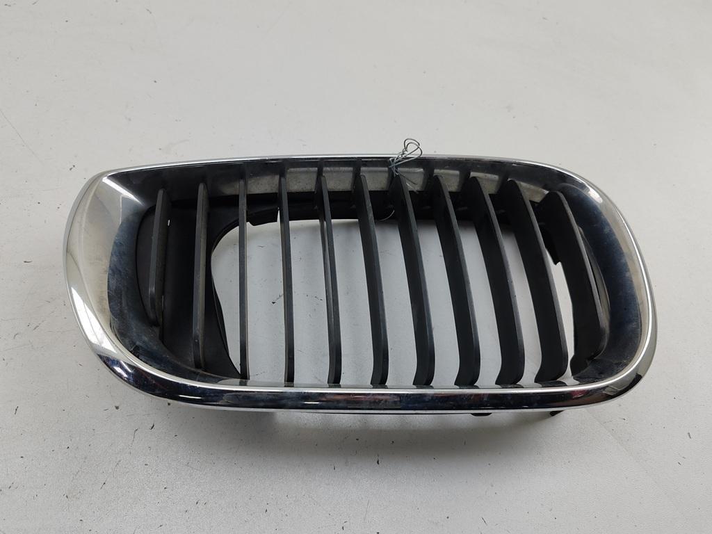 решетка радиатора BMW 3 E46 2003, серый, универсал, 7030548