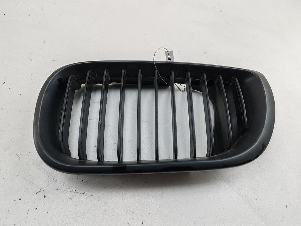 решетка радиатора BMW 3 E46 2003, серый, универсал