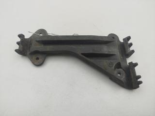 кронштейн переднего бампера Audi A6 4A/C4 1996, 2.6 л., бензин, АКПП, серый, седан, 4A0807283A