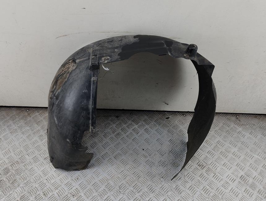 Подкрылок передний правый Audi A4 B6 2003, 2.0 л., бензин, седан, 8E0821172B