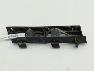 кронштейн переднего бампера Volkswagen Passat B6 2005, 2.0 л., дизель, МКПП, серый, универсал, 3C0807184