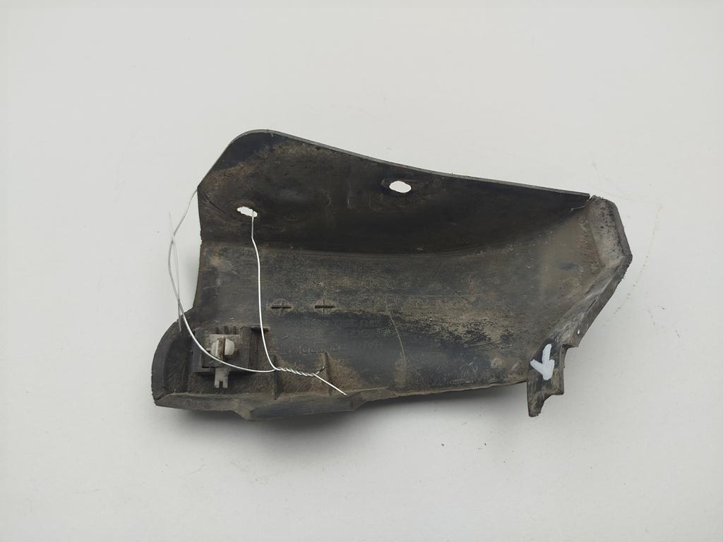 заглушка порога Volkswagen Passat B5 1997, 1.8 л., бензин, МКПП, красный, универсал, 3B0853898A
