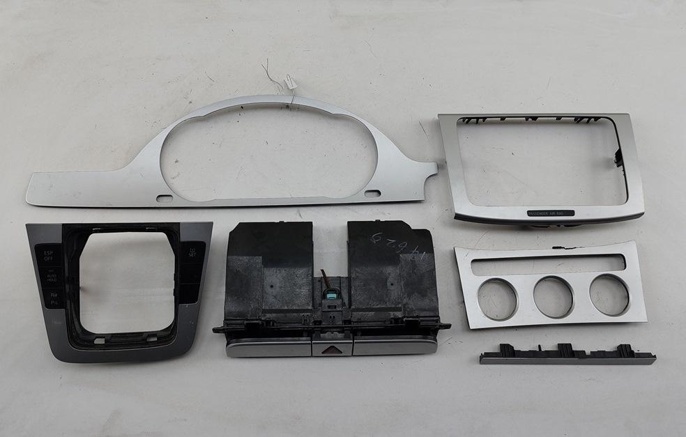 накладка на торпедо (консоль) Volkswagen Passat B6 2009, 2.0 л., дизель, АКПП, серый, универсал, 3C8858368