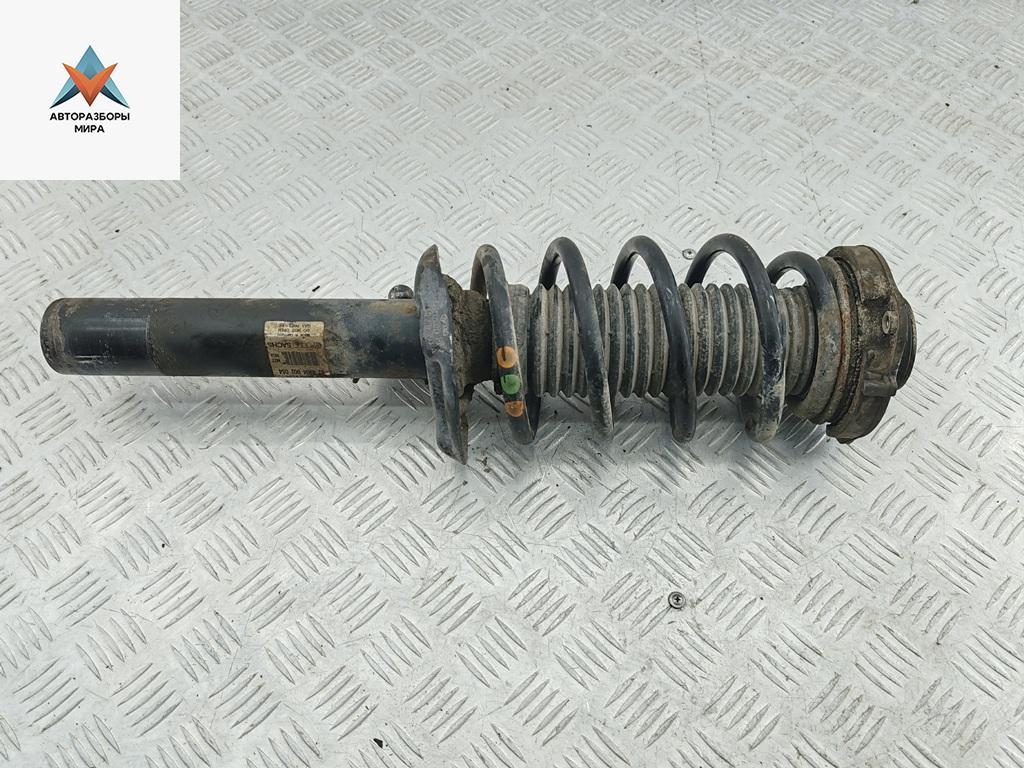 стойка передняя Volkswagen Passat B6 2006, 1.6 л., бензин, МКПП, синий, универсал, 824904002054 - фото №1