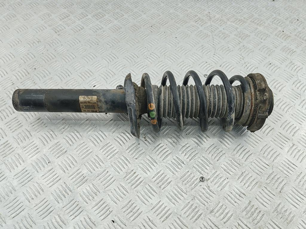стойка передняя Volkswagen Passat B6 2006, 1.6 л., бензин, МКПП, синий, универсал, 824904002054