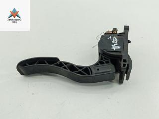 педаль Mercedes-Benz Sprinter 2 поколение (W906) 2007, 2.2 л., дизель, МКПП, белый, микроавтобус, 9063000404