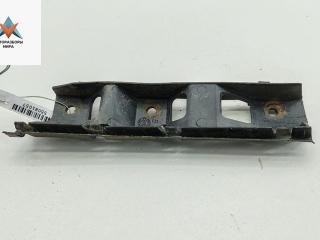 кронштейн переднего бампера Volkswagen Passat B6 2005, 2.0 л., дизель, МКПП, серый, универсал, 3C0807183