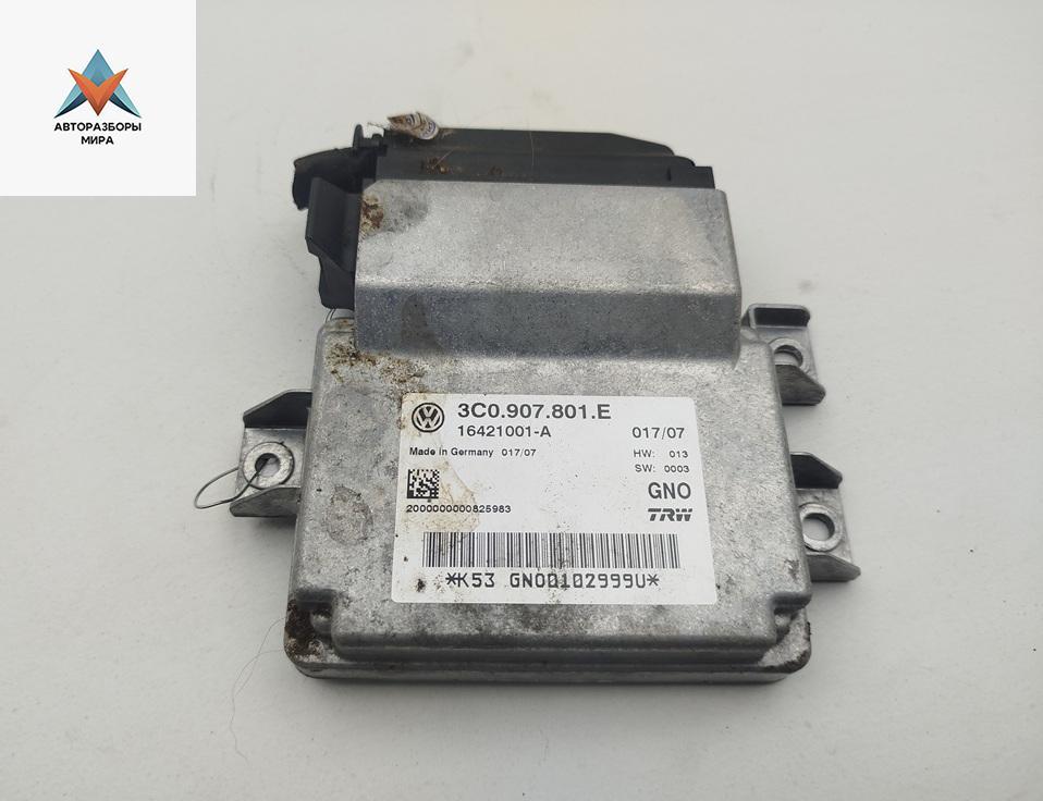 блок управления ручником Volkswagen Passat B6 2007, 2.0 л., дизель, АКПП, чёрный, универсал, 3C0907801E - фото №1
