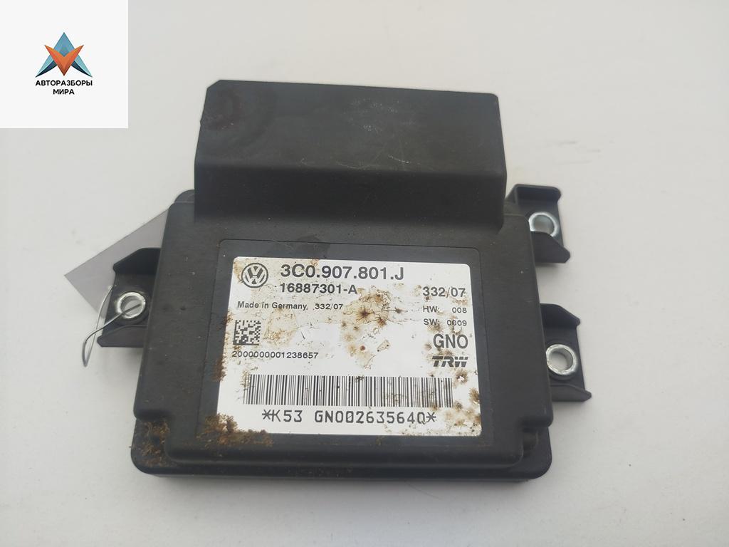 блок управления ручником Volkswagen Passat B6 2007, 1.9 л., дизель, МКПП, чёрный, универсал, 3C0907801J - фото №1