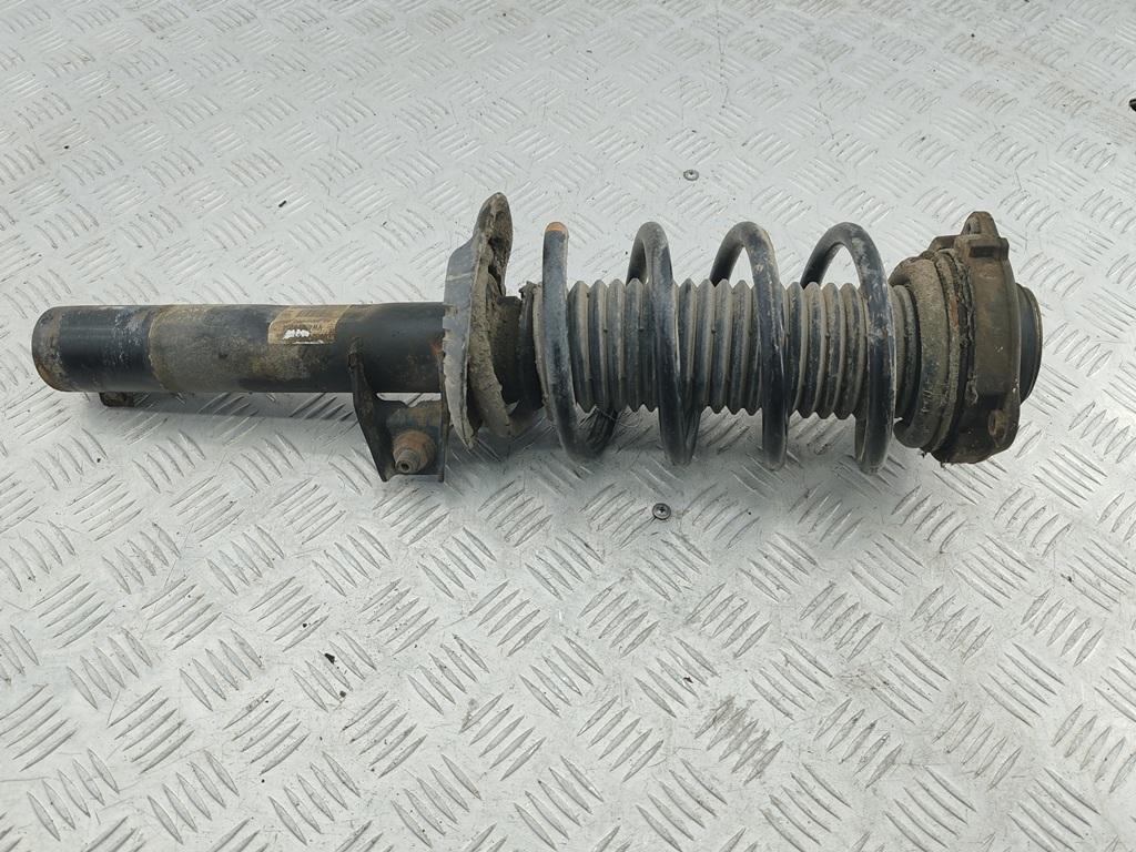 стойка передняя Volkswagen Passat B6 2006, 1.6 л., бензин, МКПП, синий, универсал, 824904002054 - фото №1
