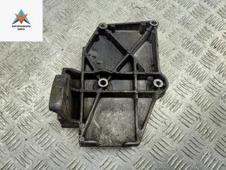 кронштейн компрессора кондиционера Volkswagen Passat B5 1999, 1.9 л., дизель, МКПП, зелёный, универсал, 028260885A
