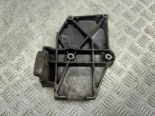 кронштейн компрессора кондиционера Volkswagen Passat B5 1999, 1.9 л., дизель, МКПП, зелёный, универсал, 028260885A