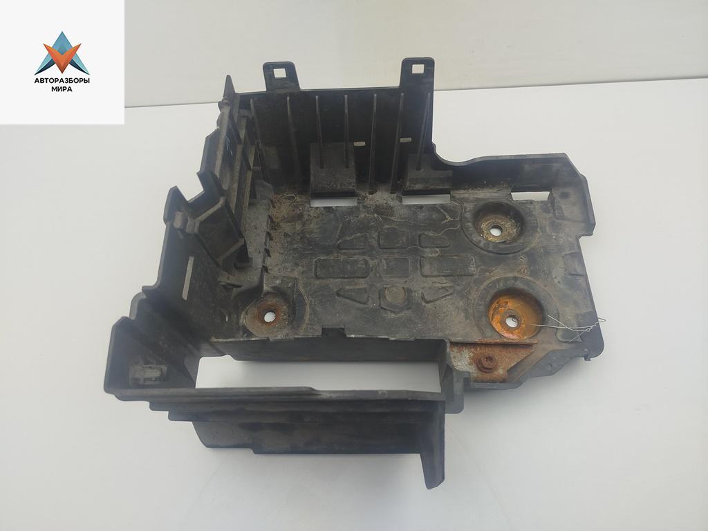 Кожух аккумулятора (короб АКБ) Renault Espace 4 поколение 2004, 2.0 л., бензин, АКПП, серый, минивэн - фото №1