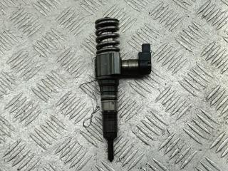 форсунка Volkswagen Passat B6 2007, 2.0 л., дизель, АКПП, чёрный, универсал, 03G130073T