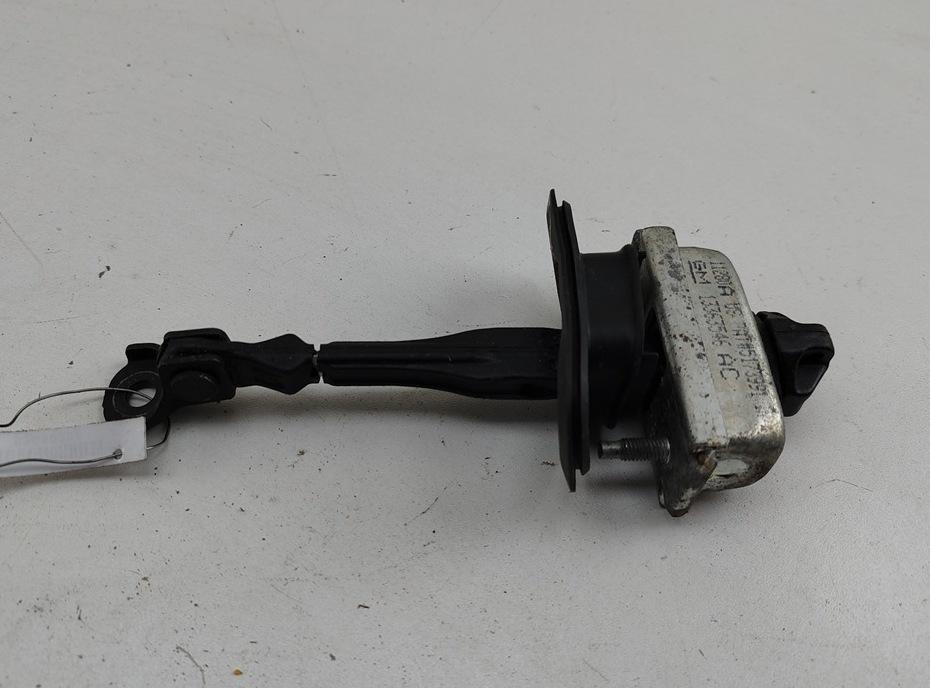 ограничитель открывания двери Opel Astra J 2011, универсал, 13363546