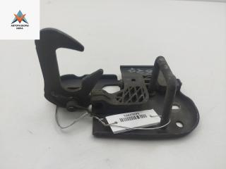 ответная часть (скоба) замка двери Volkswagen Passat B6 2009, 2.0 л., дизель, АКПП, серый, универсал, 3C0823480