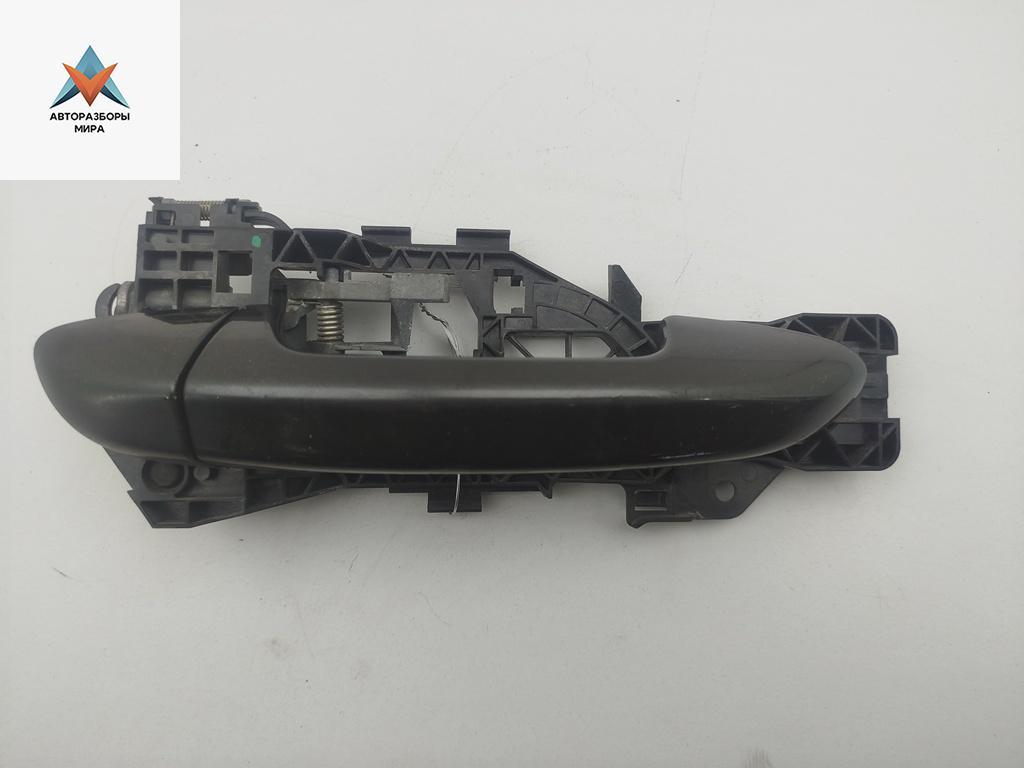 ручка наружная задняя правая Volkswagen Passat B6 2006, 2.0 л., бензин, МКПП, серый, седан, 3C08378860 - фото №1