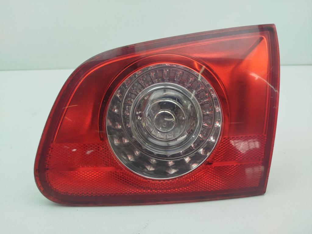 фонарь крышки багажника правый Volkswagen Passat B6 2005, 2.0 л., дизель, МКПП, серый, универсал, 3C9945094