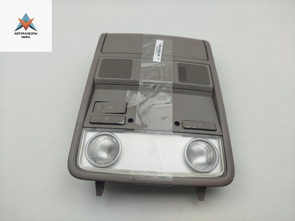 фонарь салона (плафон) Volkswagen Passat B6 2007, 2.0 л., дизель, АКПП, чёрный, универсал, 1K0868837E - фото №1