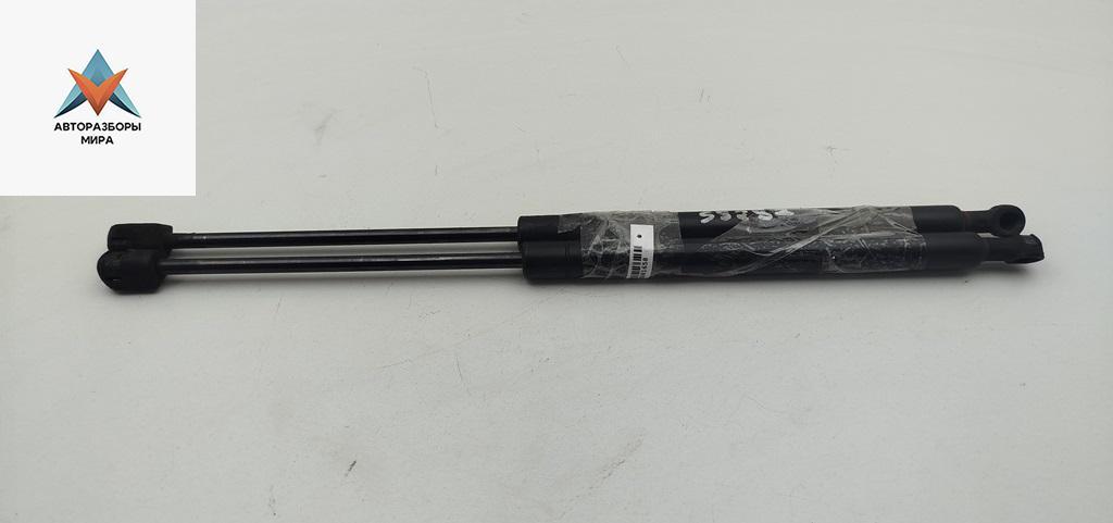 амортизатор крышки багажника (3-5 двери) Volkswagen Passat B6 2007, 2.0 л., дизель, АКПП, чёрный, универсал, 24607 - фото №1