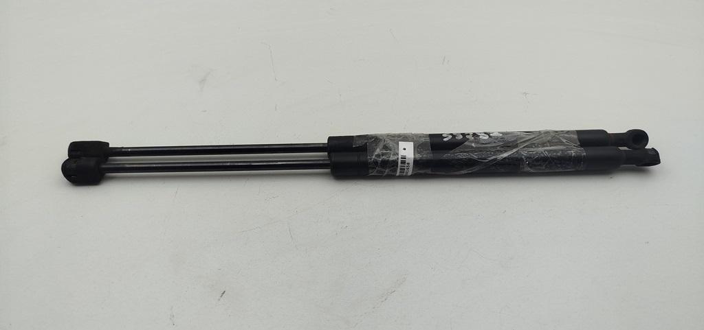 амортизатор крышки багажника (3-5 двери) Volkswagen Passat B6 2007, 2.0 л., дизель, АКПП, чёрный, универсал, 24607
