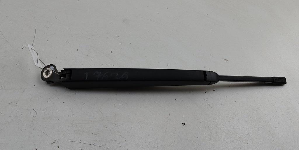 Щеткодержатель (поводок стеклоочистителя) задний Volkswagen Passat B6 2009, 2.0 л., дизель, АКПП, серый, универсал, 6Q6955707B
