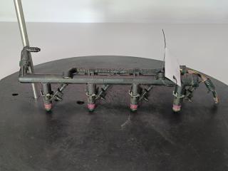 топливная рампа Renault Scenic 2 поколение 2005, цвет, 8200135504