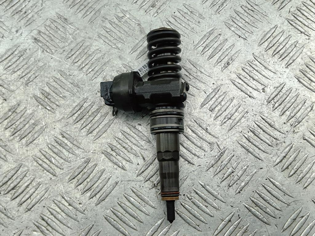 форсунка Volkswagen Touran 2006, 2.0 л., дизель, МКПП, белый, минивэн, 038130073BQ, 0414720312