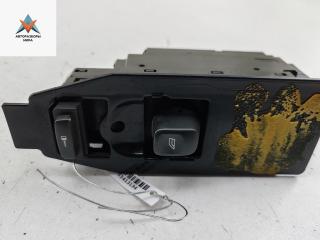 кнопка стеклоподъемника переднего правого Volvo V70 2 поколение 2001, 2.4 л., бензин, МКПП, чёрный, универсал, 8673187