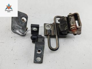 петля двери Skoda Octavia mk1 (A4 1U) 2001, чёрный, универсал, 4B0833412D