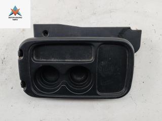 подстаканник Honda CR-V 2 поколение 2002, 2.0 л., бензин, МКПП, чёрный, внедорожник 5 дв.
