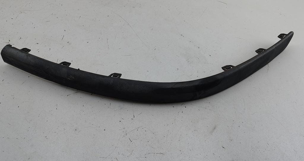 молдинг переднего бампера Volvo V70 2 поколение 2002, 2.4 л., дизель, АКПП, серый, универсал, 9190298 - фото №1
