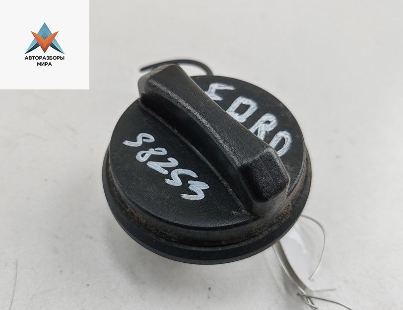 пробка топливного бака Ford Mondeo 3 поколение 2002, 2.0 л., бензин, МКПП, синий, универсал - фото №1