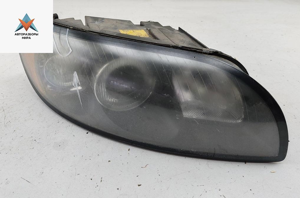 фара правая Volvo C70 2 поколение 2008, 2.5 л., бензин, АКПП, серый, кабриолет, 9466366 - фото №1