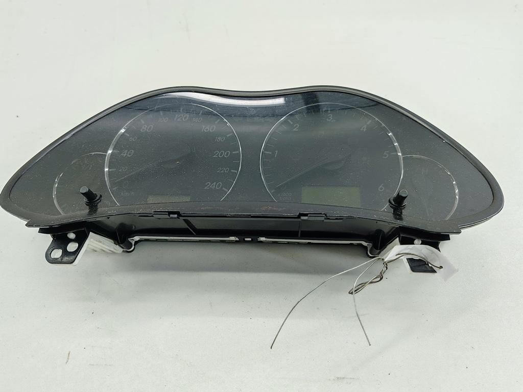 приборная панель Toyota Avensis 2006, 2.2 л., дизель, МКПП, серый, универсал, 83800-05C00-C