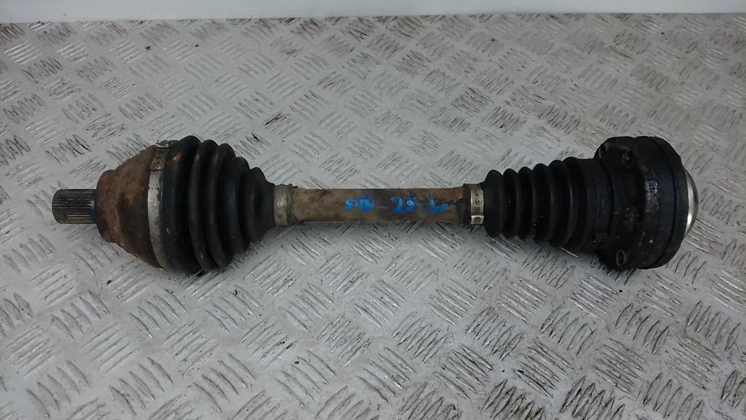 полуось передняя левая (приводной вал, ШРУС) Skoda Octavia 3 поколение (A7) 2013, 2.0 л., TDI RS, дизель, МКПП, универсал, 5Q0407271AQ, 5Q0407763 - фото №1