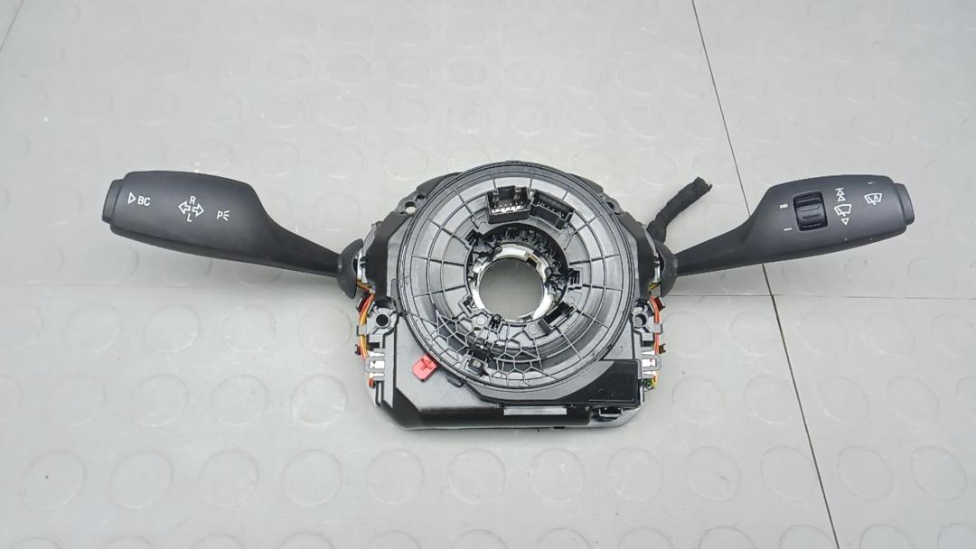 переключатель подрулевой BMW 5 серия F07/F10/F11 2012, 2.0 л., 520d, дизель, МКПП, универсал - фото №1