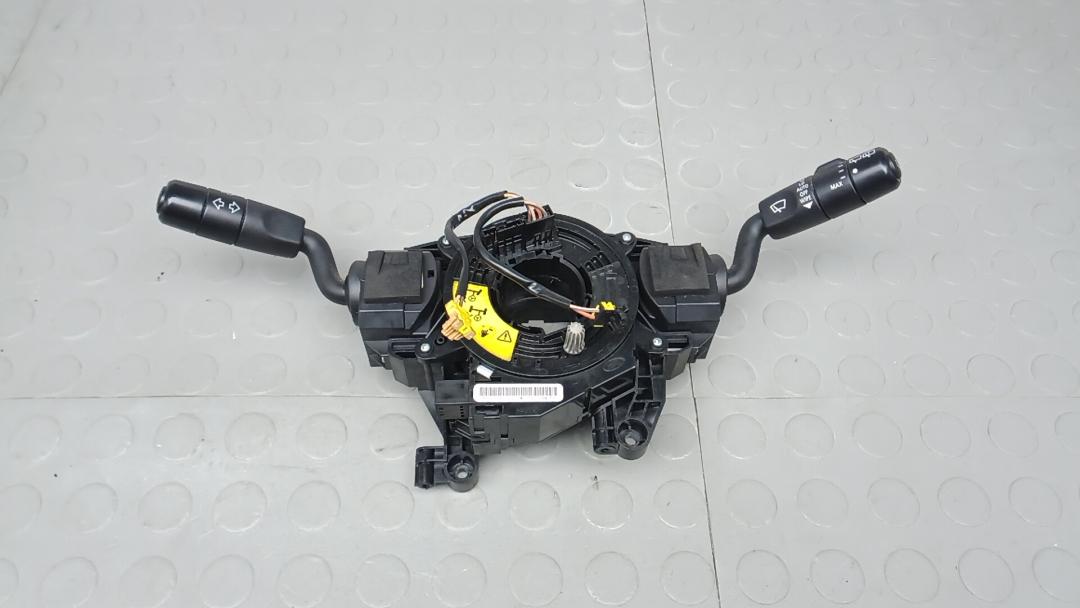 переключатель подрулевой Land Rover Discovery 4 поколение 2009, 2.7 л., TD V6, дизель, АКПП, внедорожник 5 дв. - фото №1