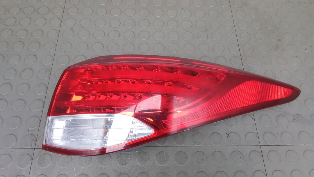 фонарь задний правый Hyundai i40 VF 2014, 1.7 л., дизель, МКПП - фото №1