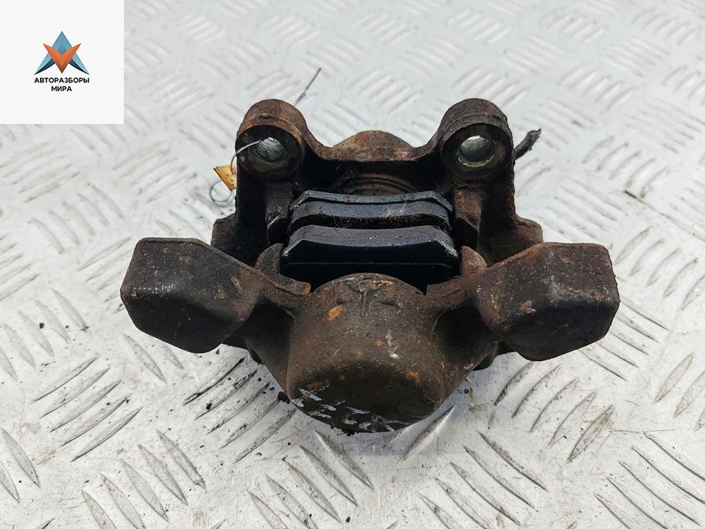 суппорт задний правый Opel Vectra B 1998, 2.0 л., бензин, МКПП, красный, хетчбэк 5 дв. - фото №1