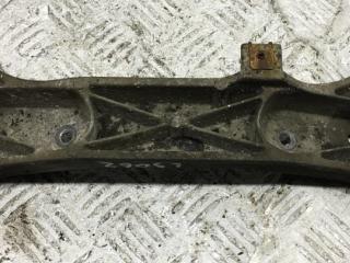 кронштейн КПП BMW 3 E90/E91/E92/E93 2007, 2.0 л., дизель, МКПП, серый, седан, 6778058