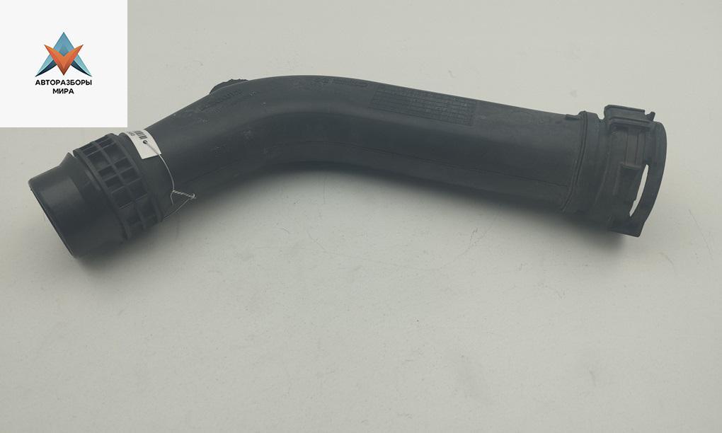 патрубок интеркулера Renault Scenic 3 поколение 2010, 1.4 л., бензин, МКПП, серый, минивэн, 14460000 - фото №1