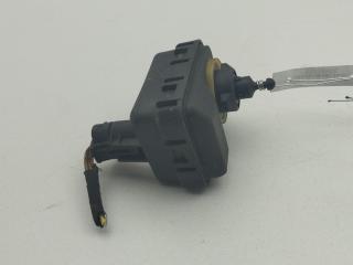 корректор фар Opel Vectra B 1998, 2.0 л., бензин, МКПП, красный, хетчбэк 5 дв.