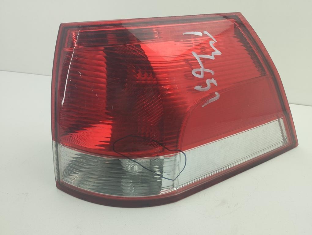 фонарь задний правый Opel Vectra C 2006, 1.9 л., дизель, МКПП, белый, универсал, 24469462