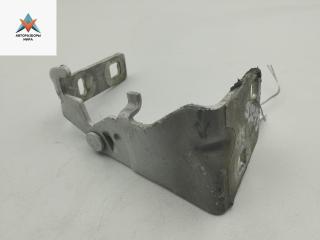 петля капота правая Renault Trafic 2 поколение 2003, белый, микроавтобус, 7700312083