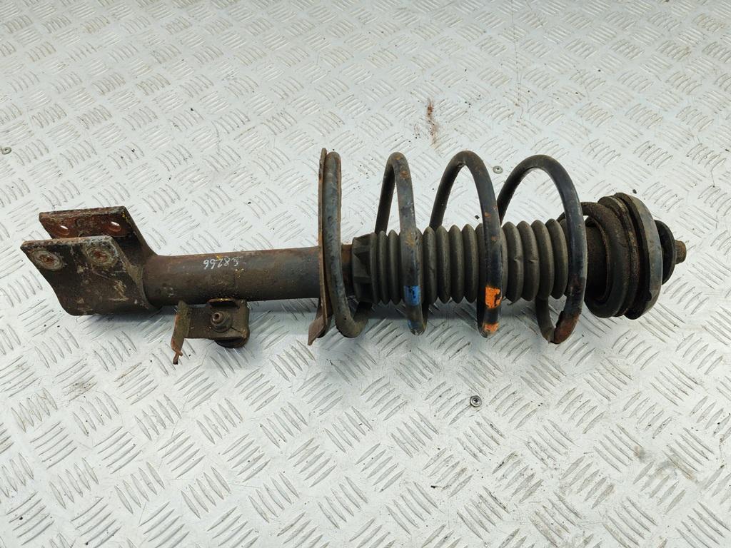 стойка передняя Peugeot 307 1 поколение 2002, 1.6 л., бензин, МКПП, чёрный, универсал - фото №1
