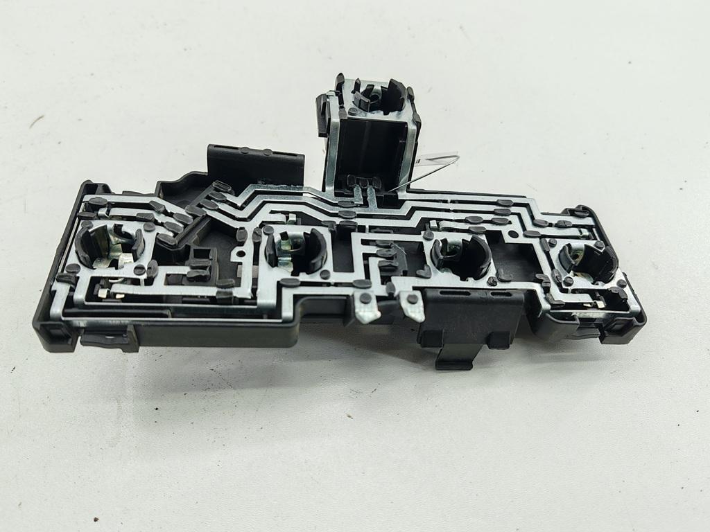 Плата фонаря заднего правого Volkswagen Passat B5+ (GP) 2005, 1.6 л., бензин, МКПП, серый, универсал, 3B9945258B
