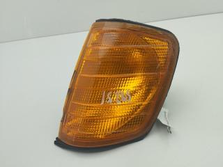 Поворотник (указатель поворота) левый Mercedes-Benz E-Класс W124 [рестайлинг] 1991, 2.3 л., бензин, АКПП, синий, универсал, 01-440-1606L