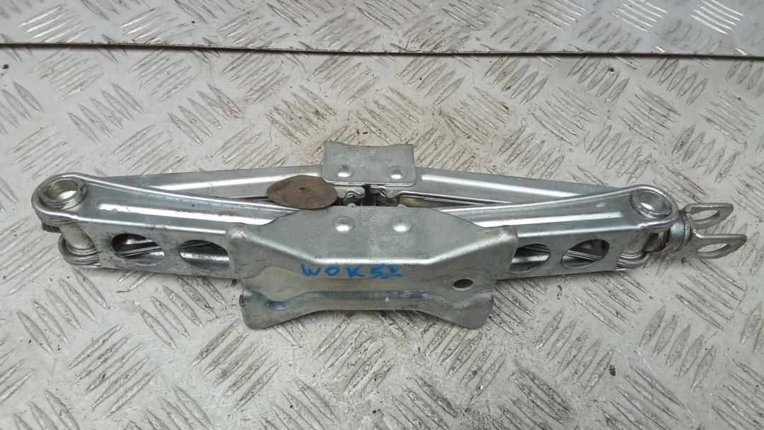 домкрат Honda Civic 8 поколение 2007, 1.8 л., бензин, МКПП, хетчбэк 5 дв. - фото №1