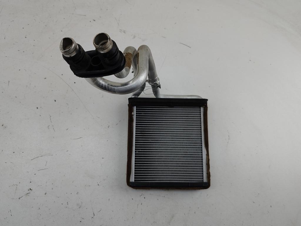 радиатор отопителя (печки) Volkswagen Passat B6 2006, 1.6 л., бензин, МКПП, синий, универсал, 3C0819031